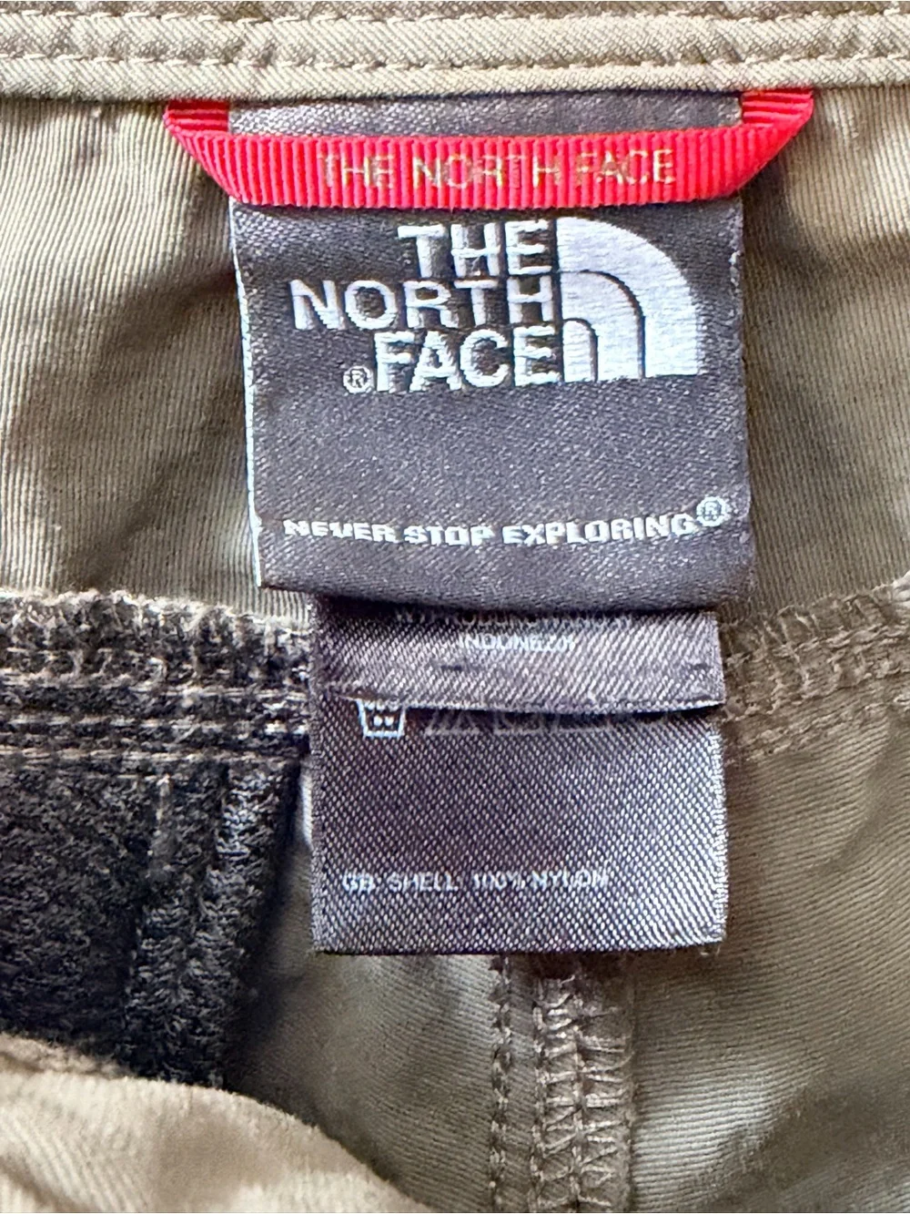 The North Face Men's Khaki Cargo Hiking Shorts Size 30